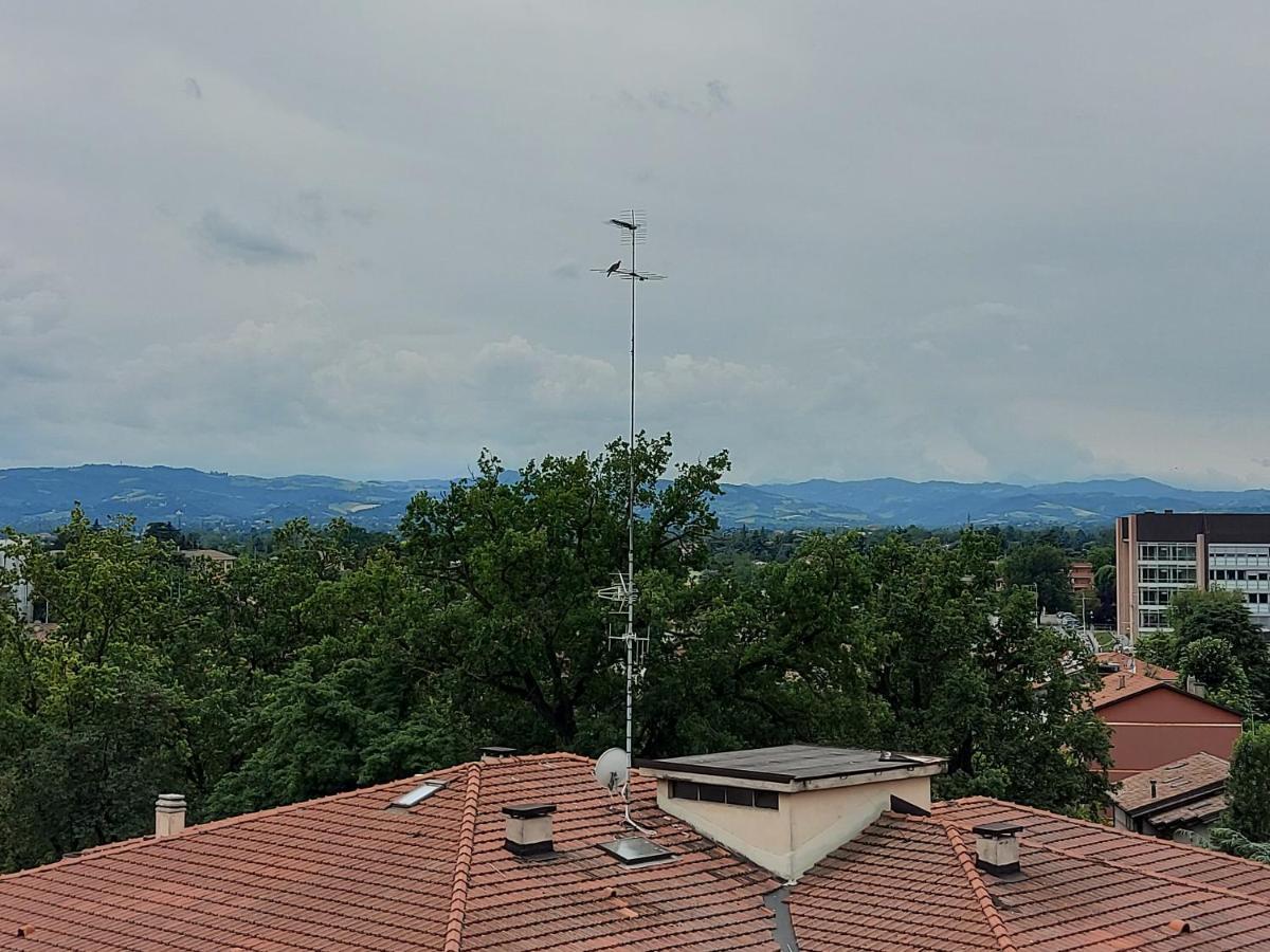 Fare Bnb - Room Del Parco Reggio Emilia Exterior photo