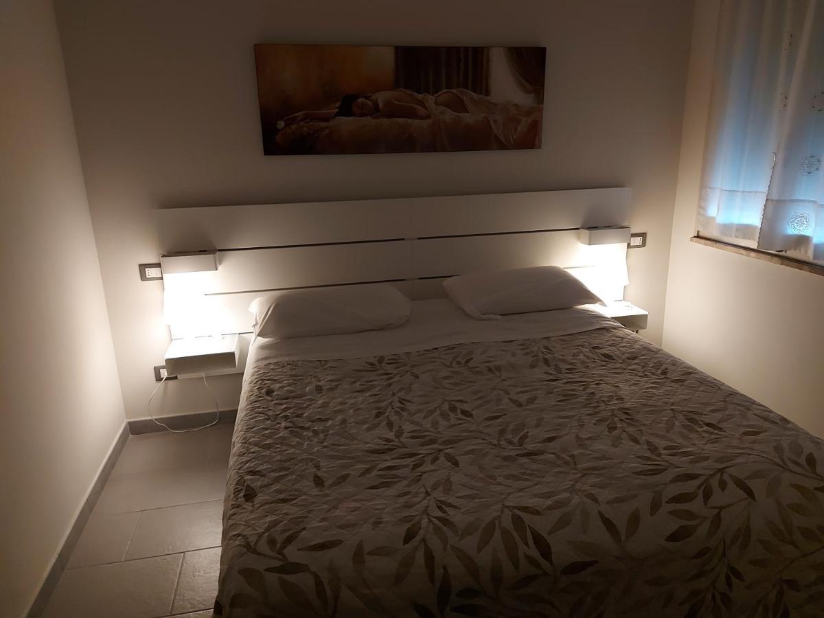 Fare Bnb - Room Del Parco Reggio Emilia Exterior photo