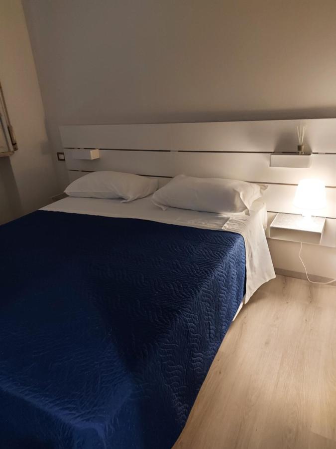 Fare Bnb - Room Del Parco Reggio Emilia Exterior photo