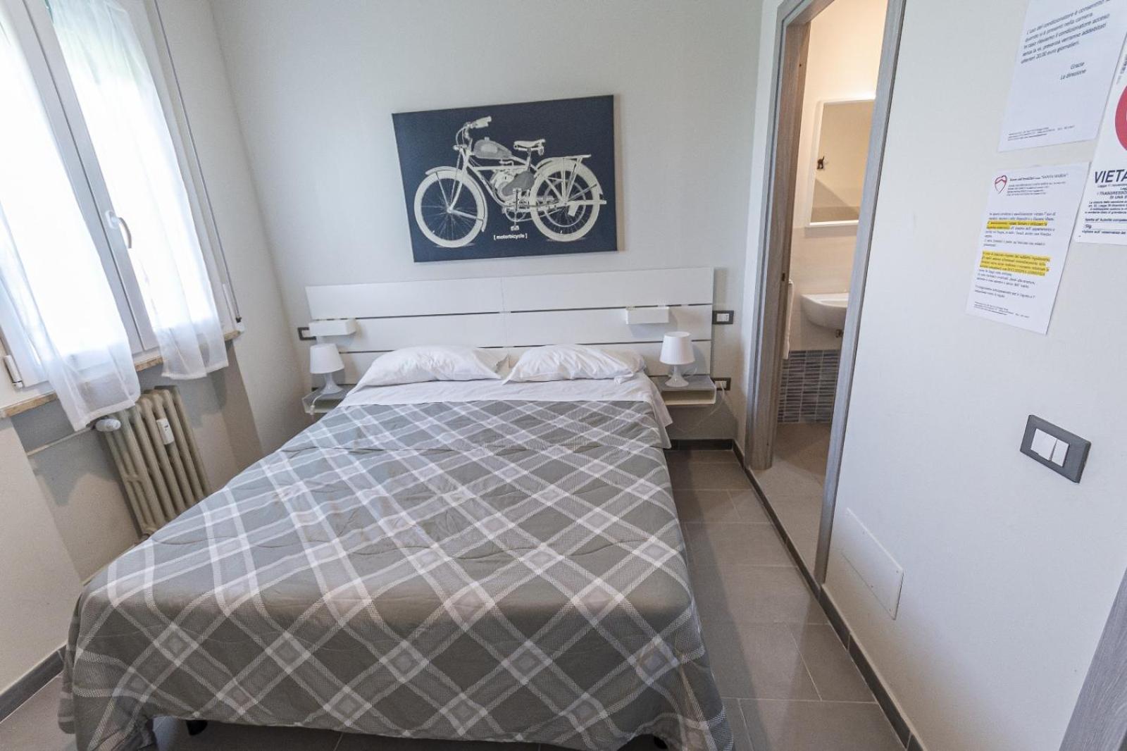 Fare Bnb - Room Del Parco Reggio Emilia Exterior photo